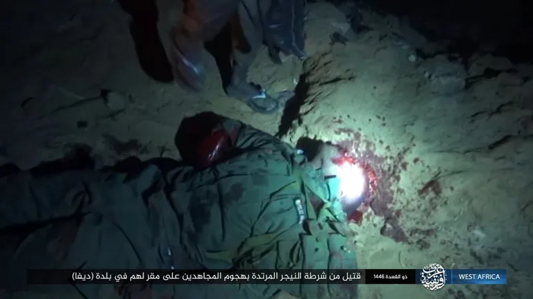 ولاية غرب إفريقية – صور: نتائج هجوم جنود الخلافة على مقرّ لشرطة النيجر المرتدة في بلدة (ديفا) جنوبي النيجر