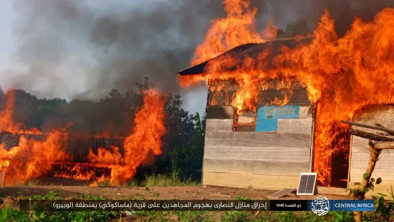 ولاية وسط إفريقية – صور: نتائج هجوم جنود الخلافة على قرية (ماساكوكي) النصرانية بمنطقة (لوبيرو) شرقي الكونغو
